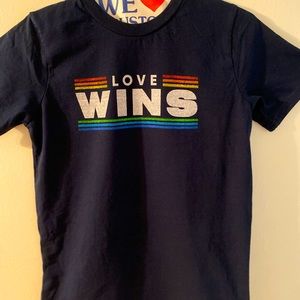 Kid Dangerous Crewneck Big Boys Tshirt.           Size M(10-12).Worn Once/Washed